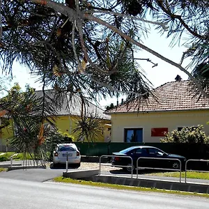 Gyöngyszem , Eger Magyarország